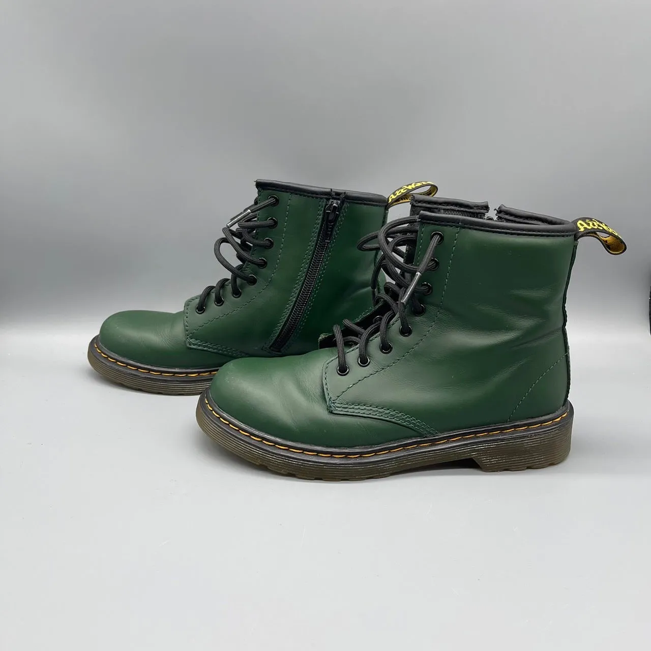 Dr. Martens / Boots / J3