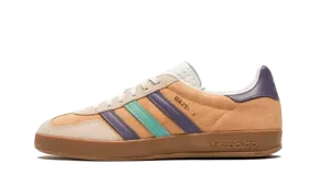 Gazelle Indoor Glow Orange Shadow Violet