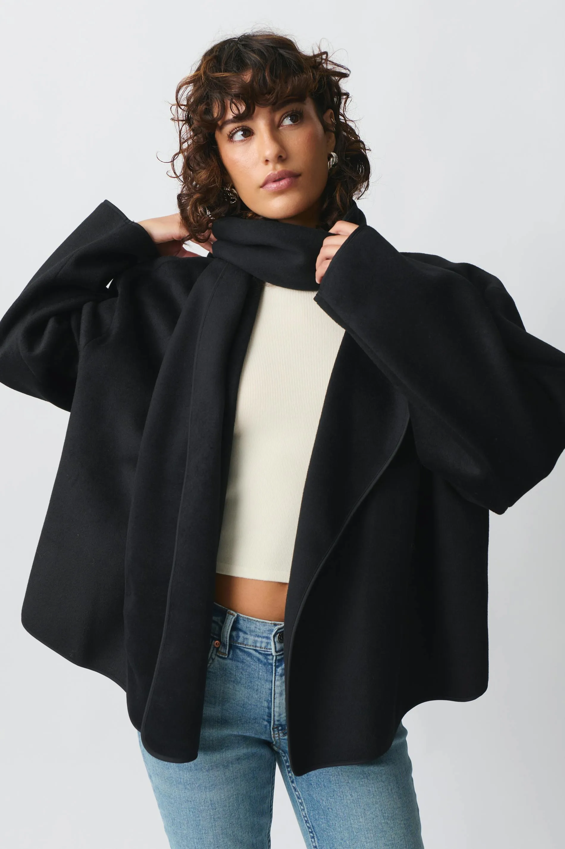 Short scarf jacket