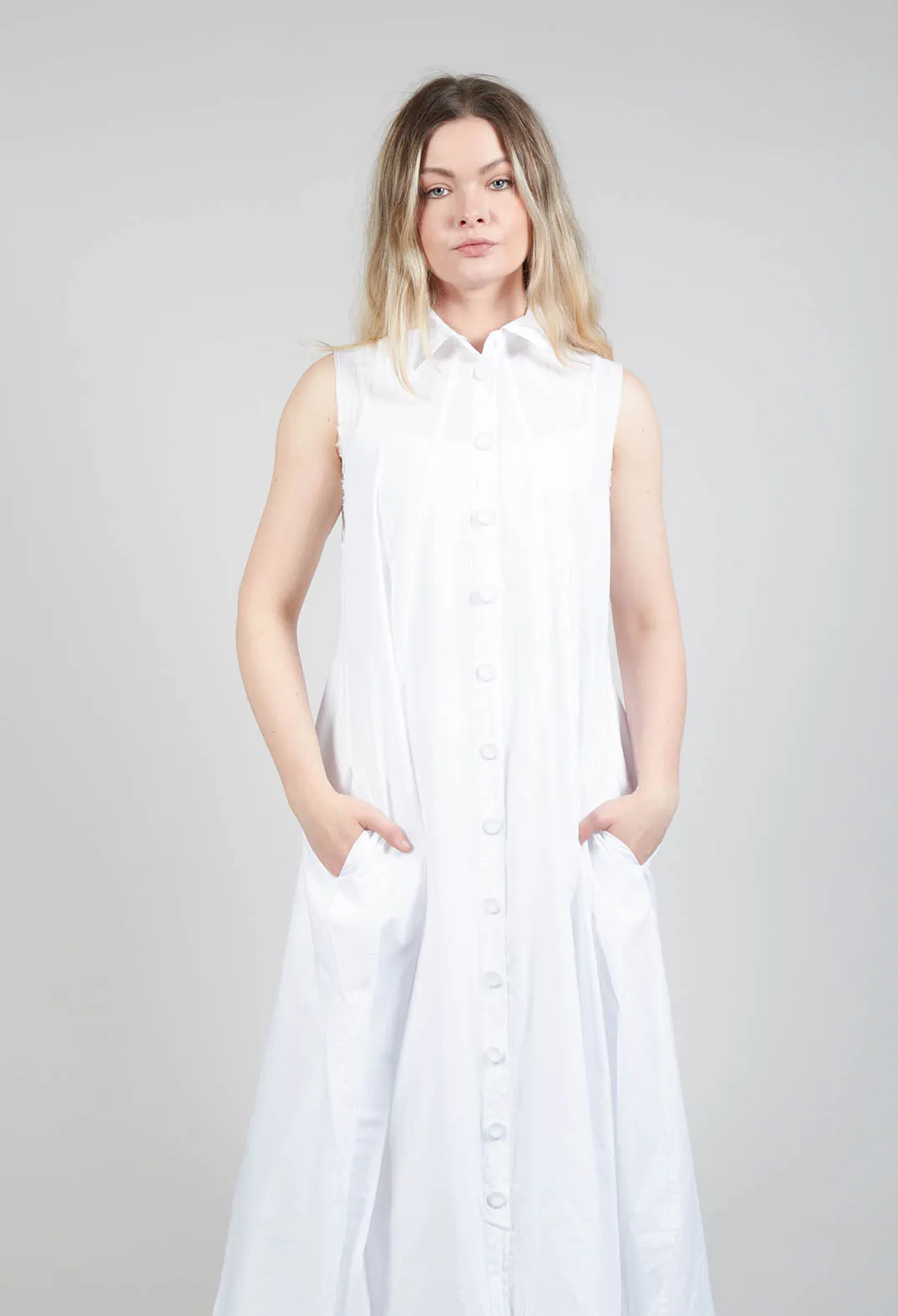 Sleeveless Shirt Dress in Bianco