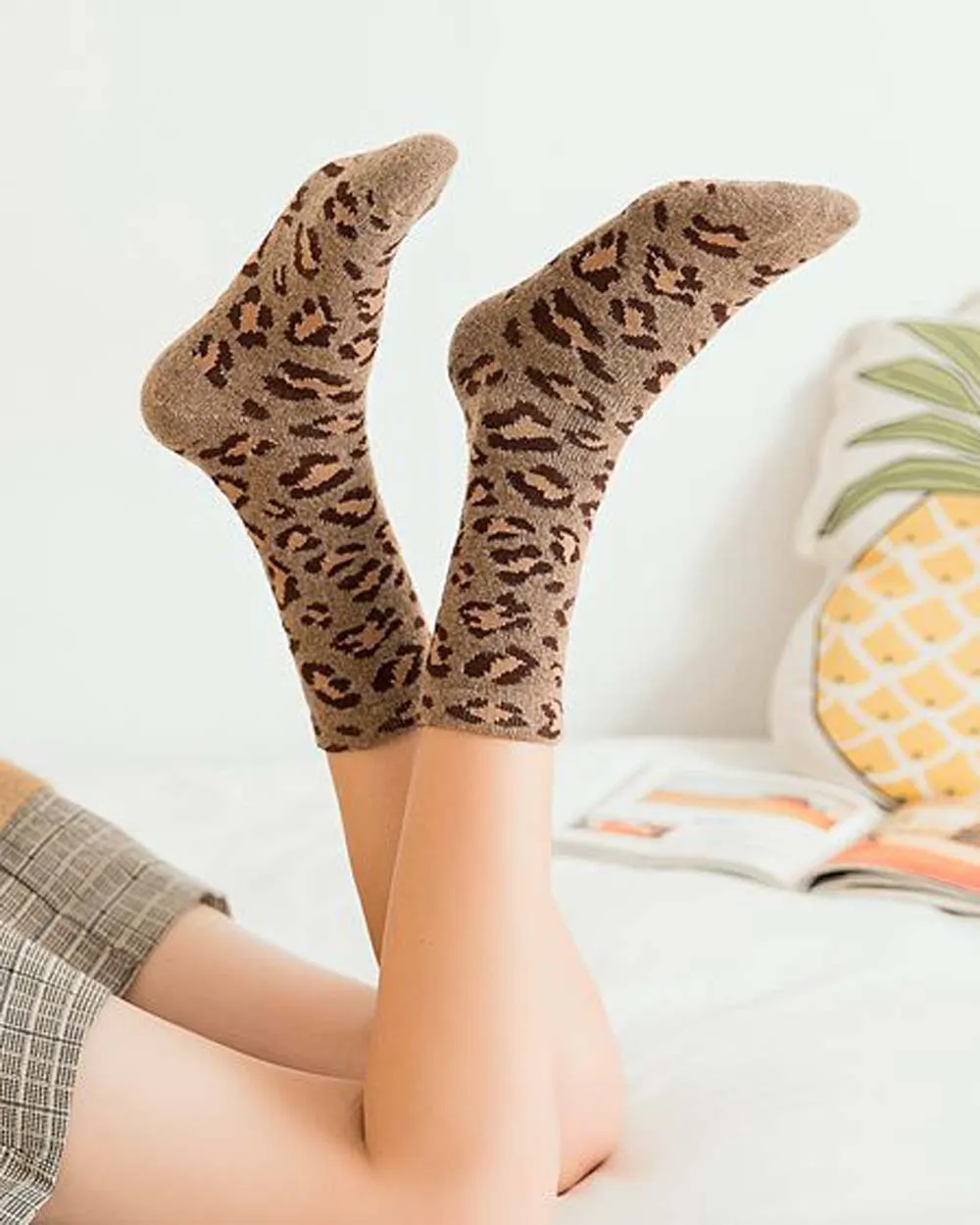 Soft Leopard Socks in Taupe