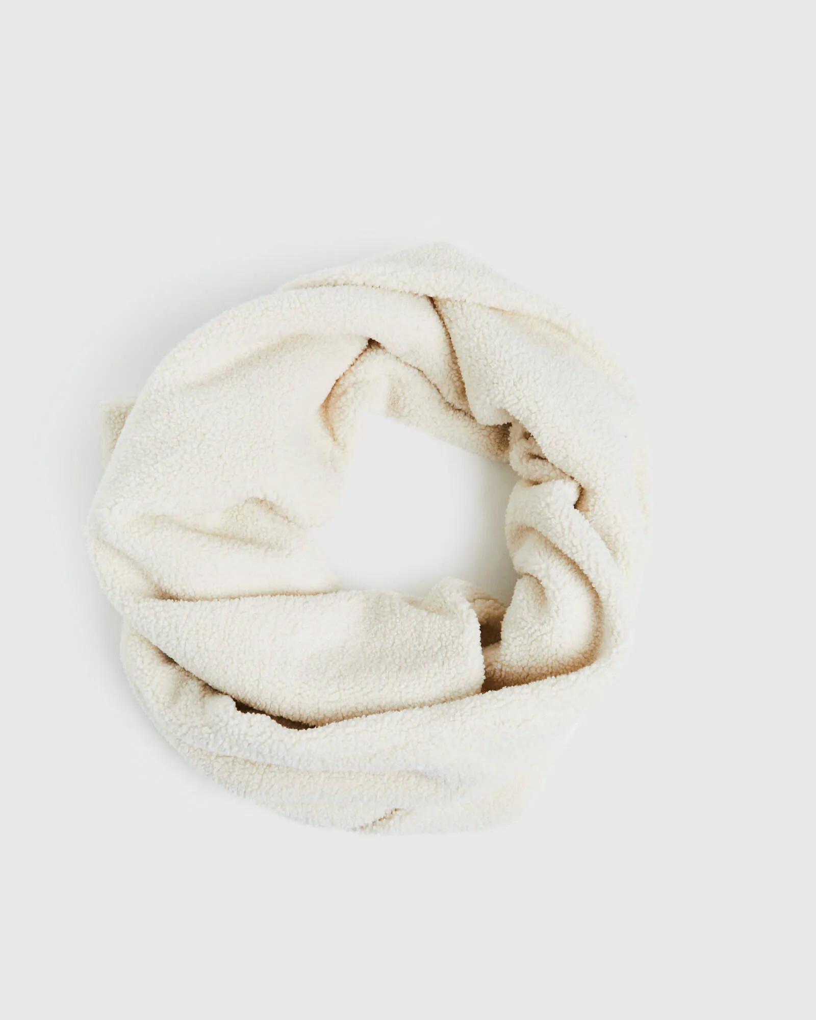 Subtitled Teddy Scarf White