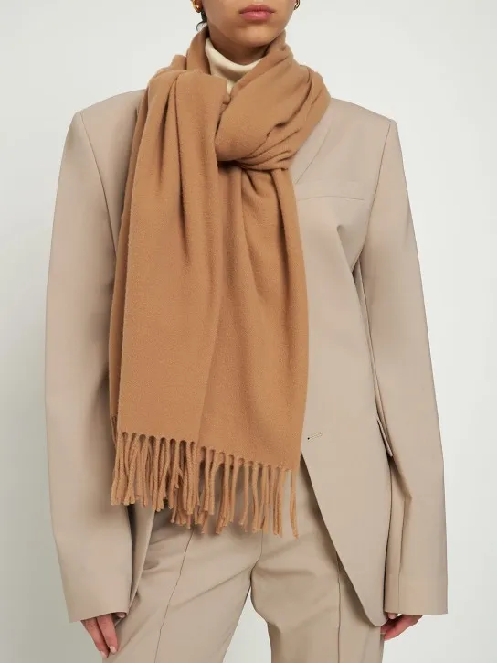 Toteme   Classic wool scarf 